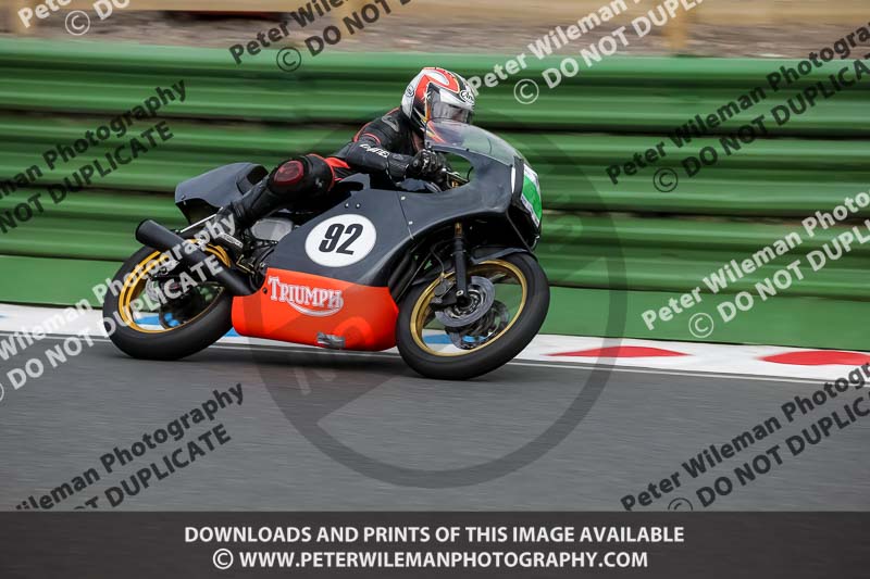 Vintage motorcycle club;eventdigitalimages;mallory park;mallory park trackday photographs;no limits trackdays;peter wileman photography;trackday digital images;trackday photos;vmcc festival 1000 bikes photographs